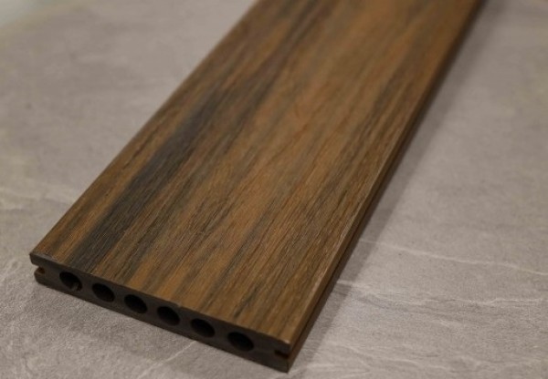 LVS-DEKING,2600X140X22mm,KOEKSTRUZ, BREST